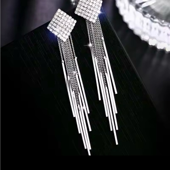 Full Rhinestone Square Design Drop Earring - Picture 2 of 3